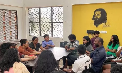 അനീതികൾക്കും ജാതി വിവേചനത്തിനുമെതിരെ സധൈര്യം പ്രതിഷേധിക്കുന്നവര്ക്ക് കൂടെ; കെ.ആർ നാരായണൻ ഇന്സ്റ്റിറ്റ്യൂട്ടിലെ സമരത്തിന് ഐക്യദാര്ഢ്യവുമായി ഡബ്ല്യൂ.സി.സി അനീതികൾക്കും ജാതി വിവേചനത്തിനുമെതിരെ സധൈര്യം പ്രതിഷേധിക്കുന്നവര്ക്ക് കൂടെ; കെ.ആർ നാരായണൻ ഇന്സ്റ്റിറ്റ്യൂട്ടിലെ സമരത്തിന് ഐക്യദാര്ഢ്യവുമായി ഡബ്ല്യൂ.സി.സി