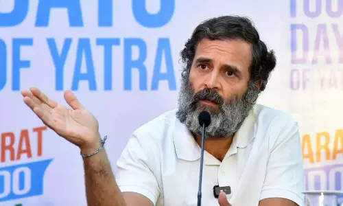 ബി.ജെ.പി നേതാക്കളുടെ മക്കൾ പഠിക്കുന്നത് ഇംഗ്ലീഷ് മീഡിയത്തിൽ; കേന്ദ്രത്തിന്റെ ഹിന്ദി പ്രേമത്തിനെതിരെ രാഹുൽ