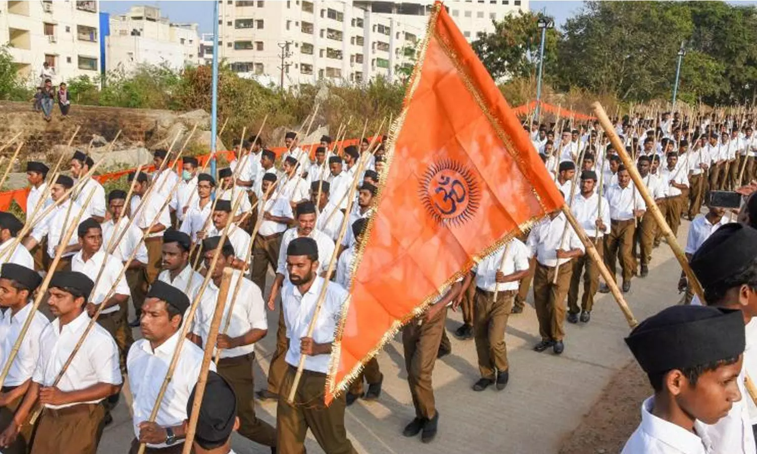 ജാതിയും ഇന്ത്യയിലെ ഹിന്ദുത്വ രാഷ്ട്രീയവും ജാതിയും ഇന്ത്യയിലെ ഹിന്ദുത്വ രാഷ്ട്രീയവും
