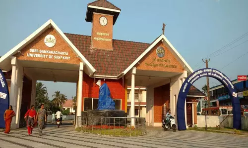 രണ്ടാം റാങ്കുകാരൻ 15 ആയി; 19-ാമന്‍ നാലും-ചട്ടങ്ങൾ ലംഘിച്ച് കാലടിയിൽ ഗവേഷണ വിദ്യാർത്ഥി പ്രവേശനമെന്ന് പരാതി