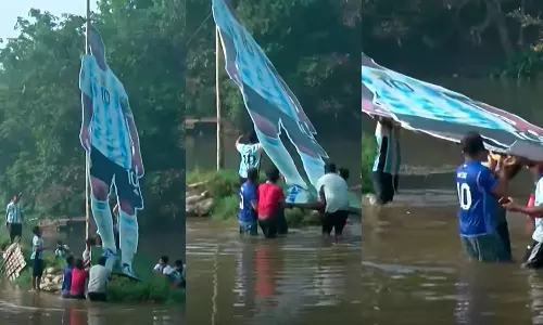 രാജാവായി, തലയുയർത്തി മടക്കം; പുള്ളാവൂർ പുഴയിൽനിന്ന് മെസ്സിയുടെ കട്ടൗട്ട് നീക്കി