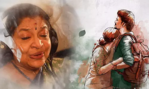 പാല്‍ മുഖം കാണവേ; അമ്മ-മകന്‍ സ്നേഹം പകര്‍ത്തി സോള്‍ ഓഫ് വാരിസ്