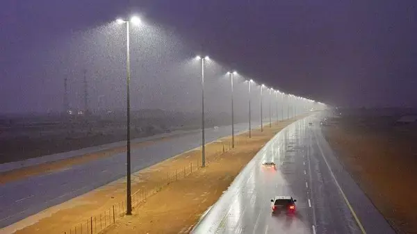 സൗദി അറേബ്യയിൽ നാളെ മുതൽ വെള്ളിയാഴ്ച വരെ കാലാവസ്ഥാ വ്യതിയാനമുണ്ടാകുമെന്ന് മുന്നറിയിപ്പ്