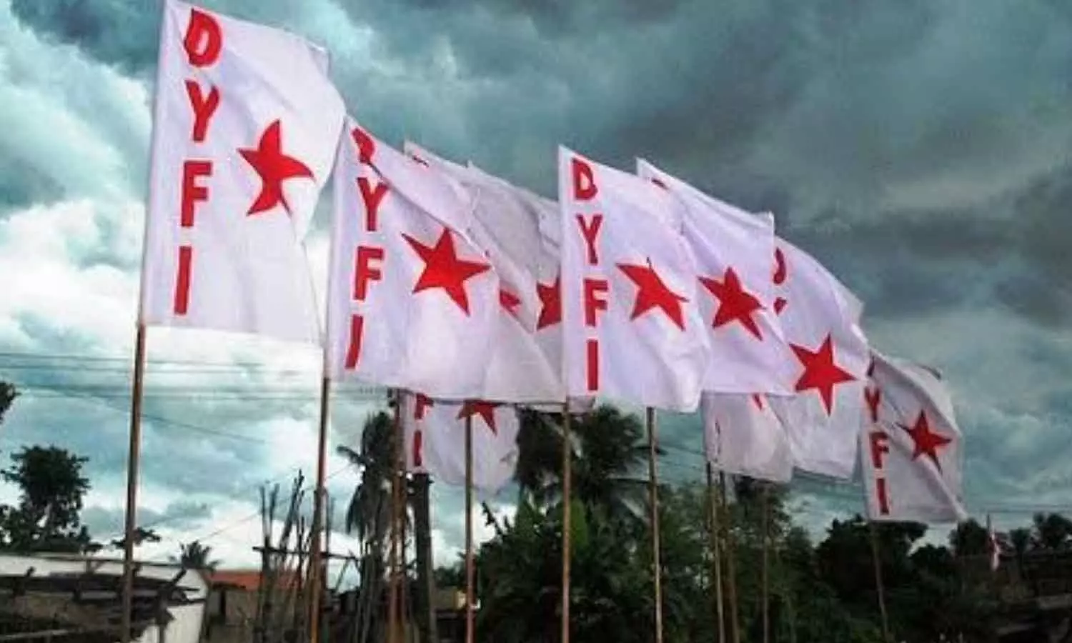 ലഹരി വിരുദ്ധ ക്യാമ്പയിന് ശേഷം ബാറിലേക്ക്; ഡി.വൈ.എഫ്.ഐയിൽ അച്ചടക്ക നടപടി ലഹരി വിരുദ്ധ ക്യാമ്പയിന് ശേഷം ബാറിലേക്ക്; ഡി.വൈ.എഫ്.ഐയിൽ അച്ചടക്ക നടപടി