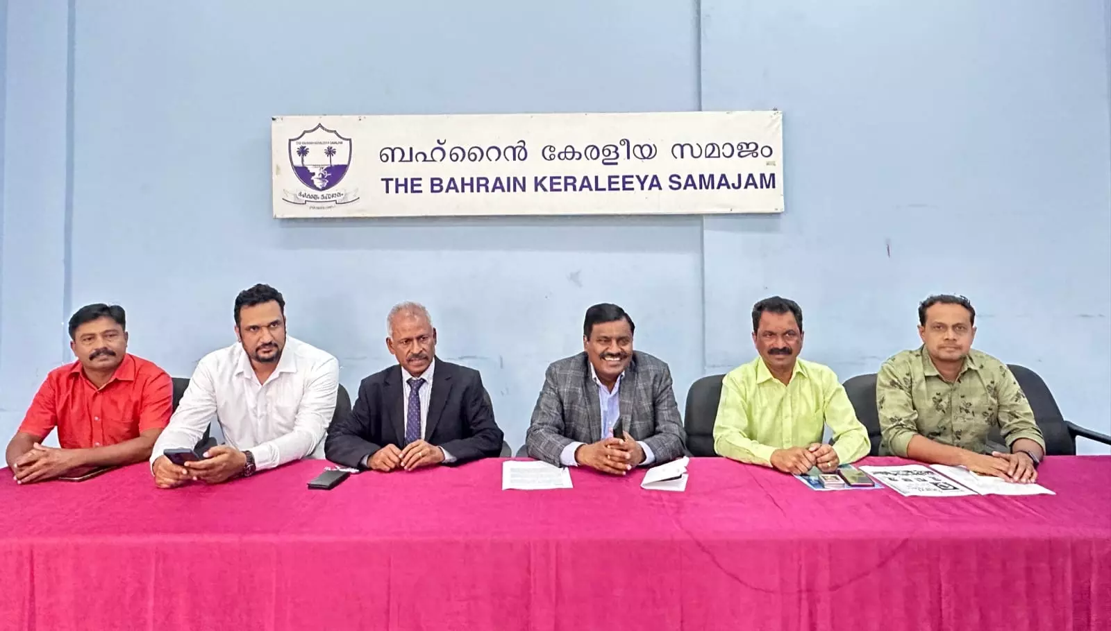 ബഹ്റൈൻ കേരളീയ സമാജം കെ.ജി ബാബുരാജനെ ആദരിക്കുന്നു ബഹ്റൈൻ കേരളീയ സമാജം കെ.ജി ബാബുരാജനെ ആദരിക്കുന്നു