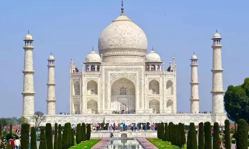 വെള്ളത്തിന് 1.9 കോടി,വസ്തുവിന് 1.5 ലക്ഷം; നികുതി കുടിശ്ശികയടച്ചില്ലെങ്കിൽ താജ്മഹൽ കണ്ടുകെട്ടുമെന്ന് നഗരസഭ