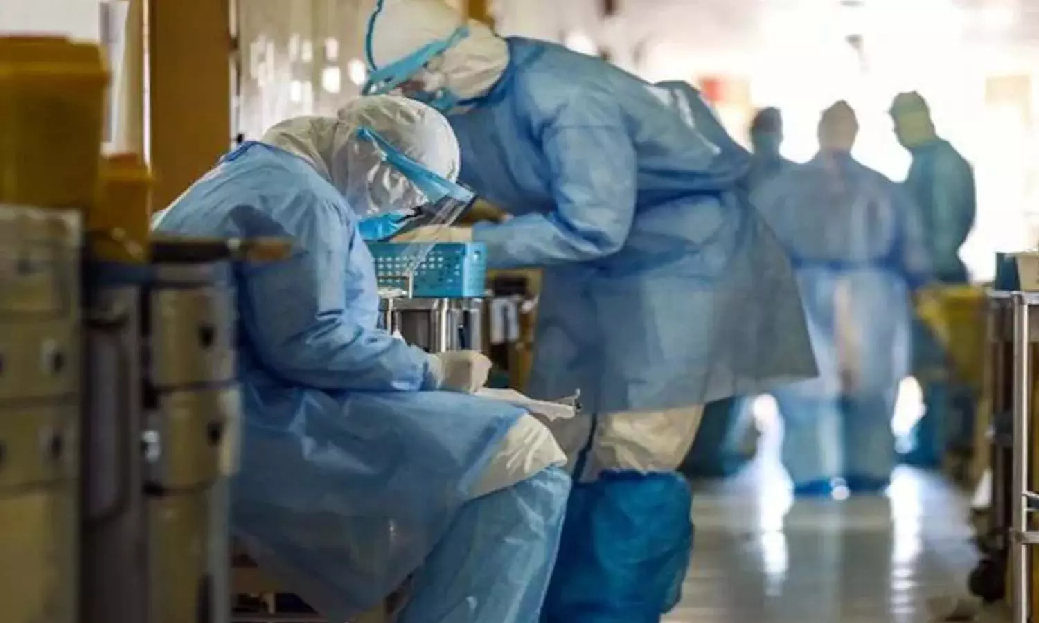 ആശുപത്രികൾ നിറഞ്ഞു, ചൈനയിലെ കോവിഡ് രോഗികളിൽ കൂടുതലും വയോധികർ;സ്ഥിതി രൂക്ഷം ആശുപത്രികൾ നിറഞ്ഞു, ചൈനയിലെ കോവിഡ് രോഗികളിൽ കൂടുതലും വയോധികർ;സ്ഥിതി രൂക്ഷം