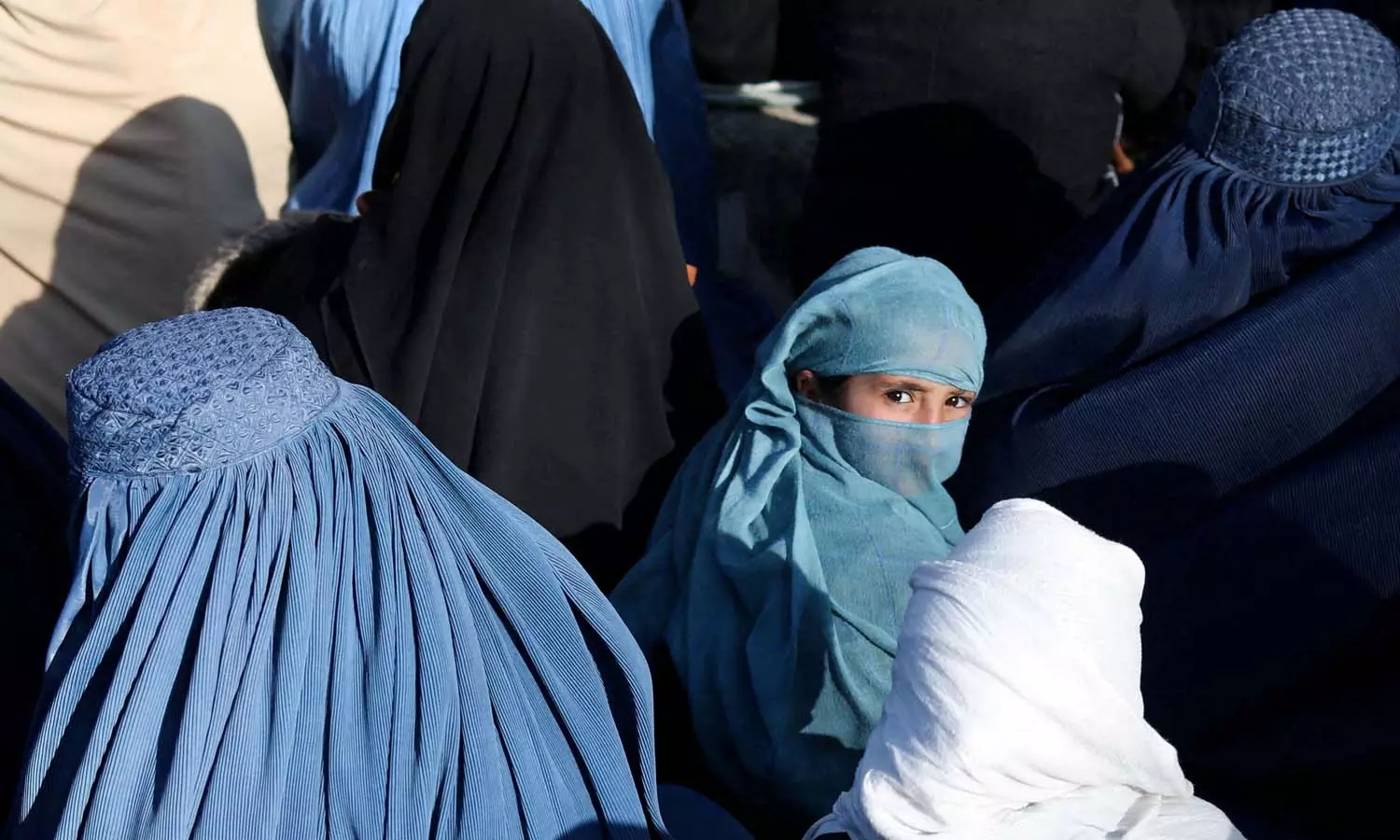 ദുരന്തം, സ്ത്രീകളുടെ ശ്വസിക്കാനുള്ള അവകാശം കൂടി ഇല്ലാതാക്കും; താലിബാനെതിരെ വനിതാ ബാസ്ക്കറ്റ് ബോൾ താരം ദുരന്തം, സ്ത്രീകളുടെ ശ്വസിക്കാനുള്ള അവകാശം കൂടി ഇല്ലാതാക്കും; താലിബാനെതിരെ വനിതാ ബാസ്ക്കറ്റ് ബോൾ താരം