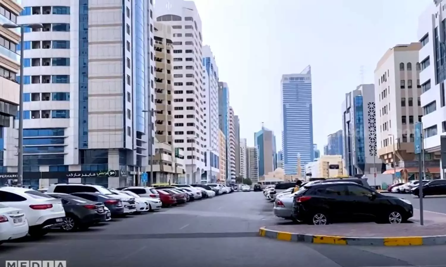 കൂടുതൽ താമസക്കാരെ അനുവദിക്കില്ല; അബൂദബിയിൽ അപ്പാർട്ട്മെന്റുകളിൽ പരിശോധന; നിയമലംഘകർക്ക് പിഴ കൂടുതൽ താമസക്കാരെ അനുവദിക്കില്ല; അബൂദബിയിൽ അപ്പാർട്ട്മെന്റുകളിൽ പരിശോധന; നിയമലംഘകർക്ക് പിഴ