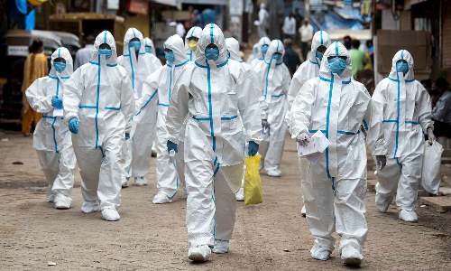 കോവിഡിനെതിരെ പ്രതിരോധം ശക്തമാക്കാൻ സംസ്ഥാനങ്ങൾക്ക് നിർദേശം; ജാഗ്രതയോടെ രാജ്യം