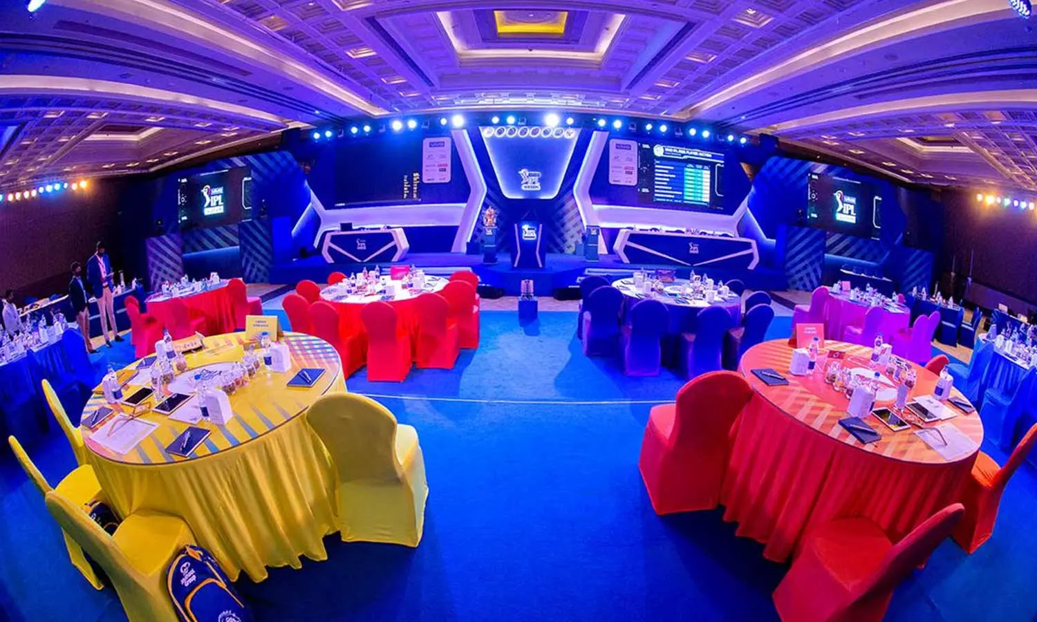 ക്രിക്കറ്റ് ലോകത്തിന്റെ കണ്ണുകൾ കൊച്ചിയിലേക്ക്; ഐ.പി.എൽ മിനി താരലേലം ഇന്ന്