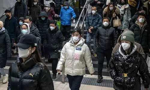 ചൈനയില്‍ പ്രതിദിനം 10 ലക്ഷം കോവിഡ് കേസുകള്‍, 5000 മരണമെന്ന് റിപ്പോര്‍ട്ട്