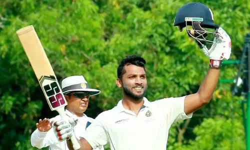 മലയാളി  താരം വിഷ്ണു വിനോദിനെ സ്വന്തമാക്കി മുംബൈ ഇന്ത്യൻസ്