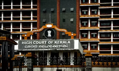 വിദ്യാർഥി ജ്യൂസ് കുടിച്ച് മരിച്ച സംഭവം; 11 വർഷത്തിന് ശേഷം സിബിഐ അന്വേഷണത്തിന് ഉത്തരവ് വിദ്യാർഥി ജ്യൂസ് കുടിച്ച് മരിച്ച സംഭവം; 11 വർഷത്തിന് ശേഷം സിബിഐ അന്വേഷണത്തിന് ഉത്തരവ്