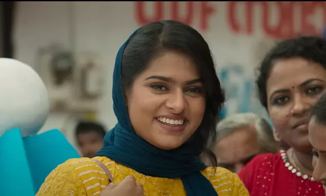 പത്ത് ഞൊറിയിട്ട ഗാനവുമായി കൈലാസ്; ഡിയർ വാപ്പിയിലെ പാട്ട് പുറത്ത്