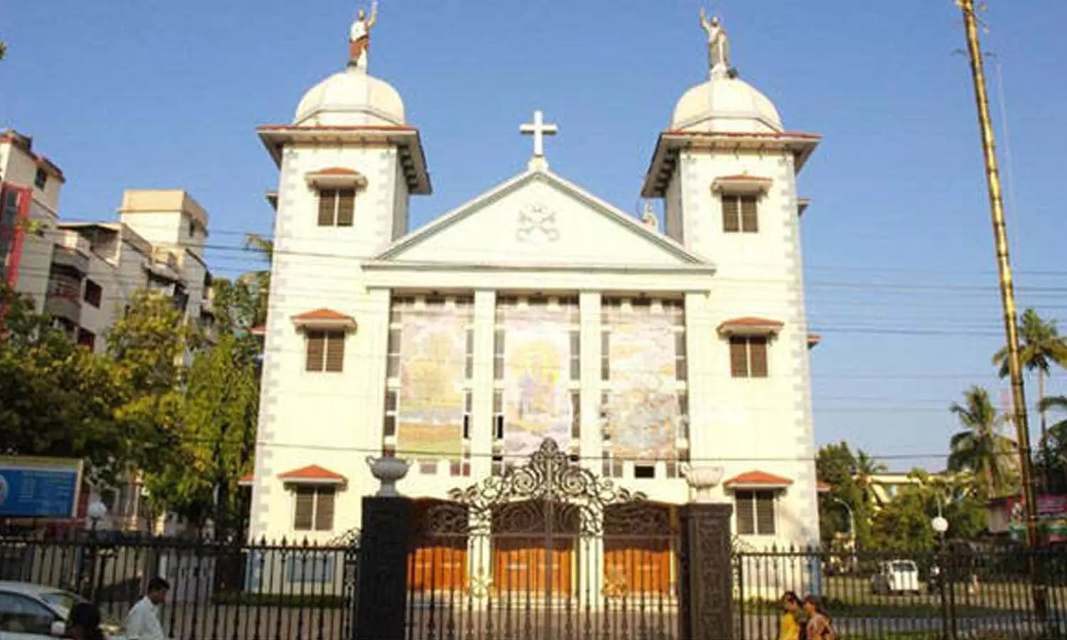 സംഘർഷ സാധ്യത: സെന്റ് മേരീസ് ബസിലിക്കയിൽ പാതിരാ കുർബാന ഇല്ല