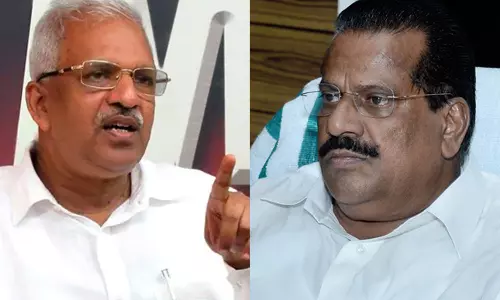 വാർത്ത തള്ളാതെ പി ജയരാജൻ; തെറ്റായ പ്രവണതകൾക്കെതിരായ ഉൾപാർട്ടി സമരം നടക്കുമെന്നും പ്രതികരണം വാർത്ത തള്ളാതെ പി ജയരാജൻ; തെറ്റായ പ്രവണതകൾക്കെതിരായ ഉൾപാർട്ടി സമരം നടക്കുമെന്നും പ്രതികരണം