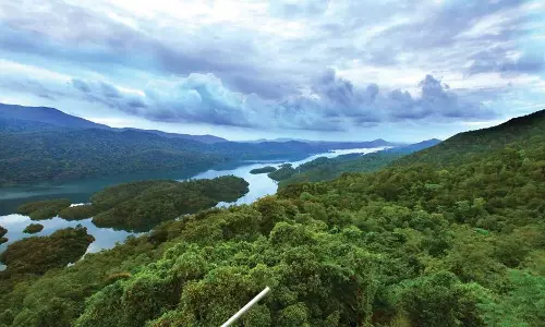 ബഫർസോൺ: റിപ്പോർട്ട് സമർപ്പിക്കാൻ കേരളം സാവകാശം തേടും ബഫർസോൺ: റിപ്പോർട്ട് സമർപ്പിക്കാൻ കേരളം സാവകാശം തേടും
