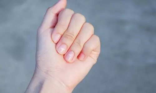 നഖങ്ങളുടെ ആരോഗ്യത്തിനായി ശീലിക്കേണ്ട 6 കാര്യങ്ങൾ... നഖങ്ങളുടെ ആരോഗ്യത്തിനായി ശീലിക്കേണ്ട 6 കാര്യങ്ങൾ...