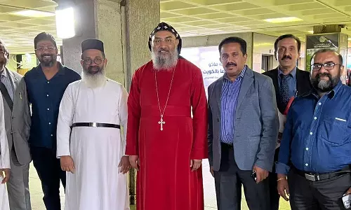 മലങ്കര ഓർത്തഡോക്സ്‌ സഭ മെത്രാപ്പോലിത്ത ഡോ. എബ്രഹാം മാർ സെറാഫിമിന് കുവൈത്ത് വിമാനത്താവളത്തിൽ സ്വീകരണം