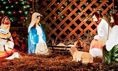 കുവൈത്തിലെ വ്യാപാര സ്ഥാപനങ്ങളിലും ക്രിസ്തുമസ് ആഘോഷം