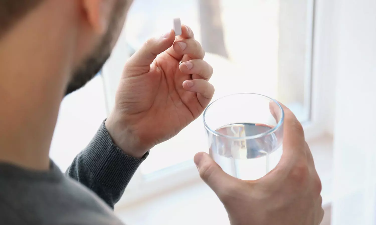 പനി വന്നാലുടൻ പാരസെറ്റമോൾ.. അത്ര നല്ലതല്ല ഈ ശീലം; ഡോക്ടർമാർ പറയുന്നത് ശ്രദ്ധിക്കൂ പനി വന്നാലുടൻ പാരസെറ്റമോൾ.. അത്ര നല്ലതല്ല ഈ ശീലം; ഡോക്ടർമാർ പറയുന്നത് ശ്രദ്ധിക്കൂ