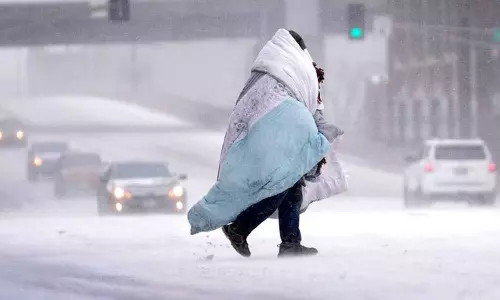 അമേരിക്കയിലും കാനഡയിലും അതിശൈത്യവും ശീത കൊടുങ്കാറ്റും രൂക്ഷം; അമേരിക്കയിൽ മാത്രം 28 മരണം