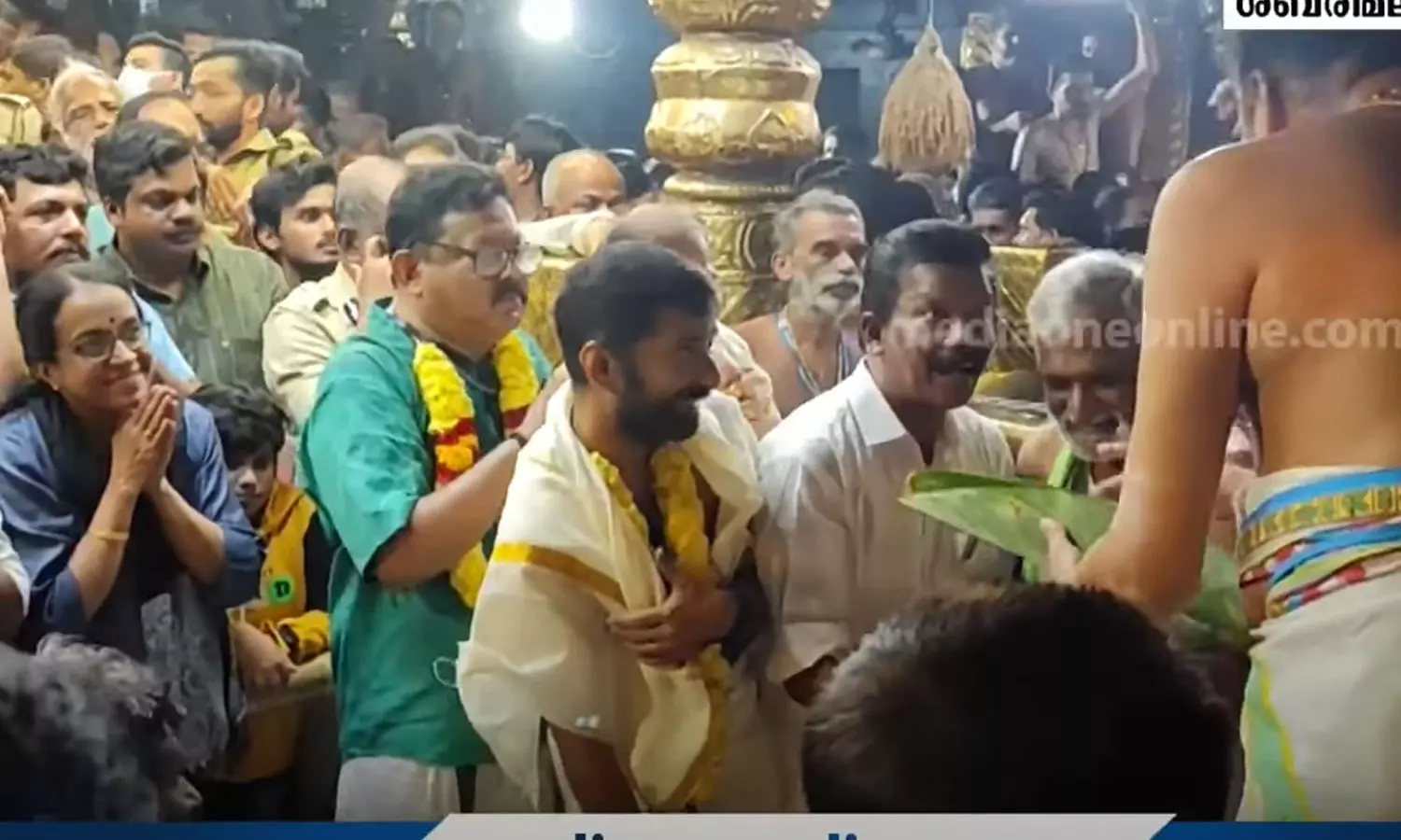 മണ്ഡലകാലത്തിന് സമാപനം; ശബരിമലയിൽ ഇന്ന് മണ്ഡല പൂജ മണ്ഡലകാലത്തിന് സമാപനം; ശബരിമലയിൽ ഇന്ന് മണ്ഡല പൂജ