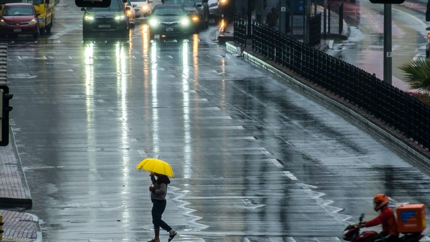 യു.എ.ഇയിൽ അസ്ഥിര കാലാവസ്ഥ; മഴ തുടരും