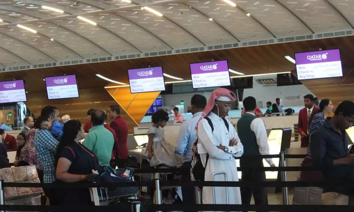 നവംബറിൽ ഖത്തറിലെത്തിയത് ആറു ലക്ഷം വിദേശികൾ നവംബറിൽ ഖത്തറിലെത്തിയത് ആറു ലക്ഷം വിദേശികൾ