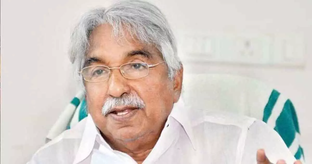 സോളാര് പീഡനക്കേസ്: ഉമ്മന്ചാണ്ടിക്കെതിരെ ഇനി നിയമ നടപടിക്കില്ലെന്ന് പരാതിക്കാരി സോളാര് പീഡനക്കേസ്: ഉമ്മന്ചാണ്ടിക്കെതിരെ ഇനി നിയമ നടപടിക്കില്ലെന്ന് പരാതിക്കാരി