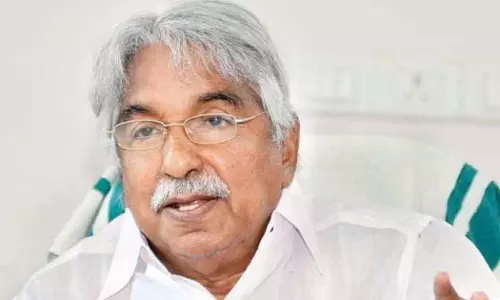 സോളാര്‍ പീഡനക്കേസ്: ഉമ്മന്‍ചാണ്ടിക്കെതിരെ ഇനി നിയമ നടപടിക്കില്ലെന്ന് പരാതിക്കാരി