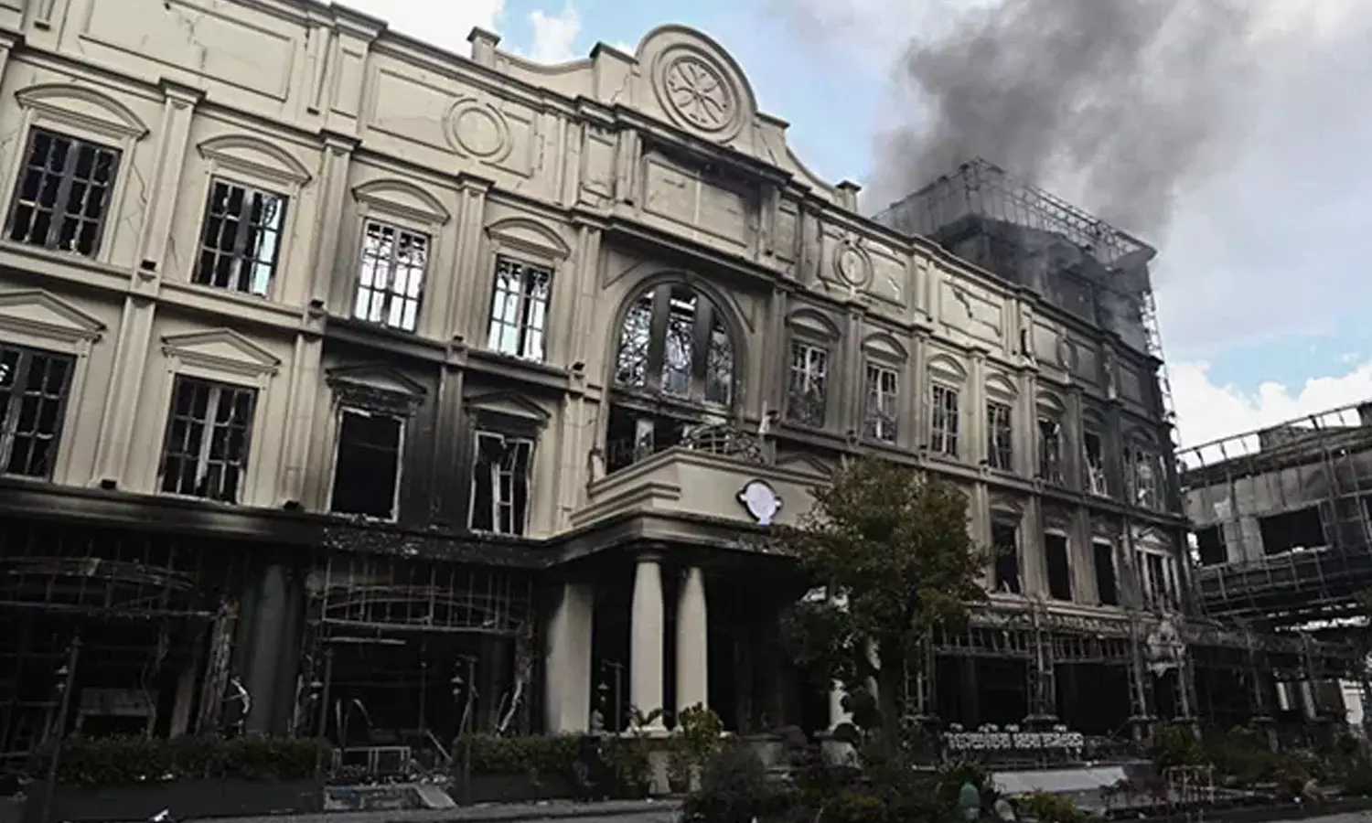 കംബോഡിയയിൽ കസിനോ ഹോട്ടലിൽ തീപ്പിടിത്തം; 19 മരണം; നിരവധിയാളുകള്‍ക്ക് പരിക്ക്