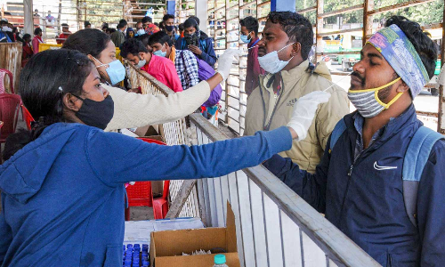 ആറ് രാജ്യങ്ങളിൽനിന്ന് ഇന്ത്യയിൽ എത്തുന്നവർക്ക് ആർ.ടി.പി.സി.ആർ ടെസ്റ്റ് നിർബന്ധമാക്കി ആറ് രാജ്യങ്ങളിൽനിന്ന് ഇന്ത്യയിൽ എത്തുന്നവർക്ക് ആർ.ടി.പി.സി.ആർ ടെസ്റ്റ് നിർബന്ധമാക്കി