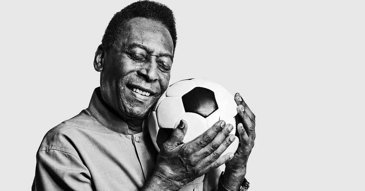 ഞാന് ഫുട്ബോളിനു വേണ്ടി ജനിച്ചവനാണ്, ബിഥോവന് സംഗീതത്തിനുവേണ്ടി ജനിച്ചതുപോലെ... ഞാന് ഫുട്ബോളിനു വേണ്ടി ജനിച്ചവനാണ്, ബിഥോവന് സംഗീതത്തിനുവേണ്ടി ജനിച്ചതുപോലെ...