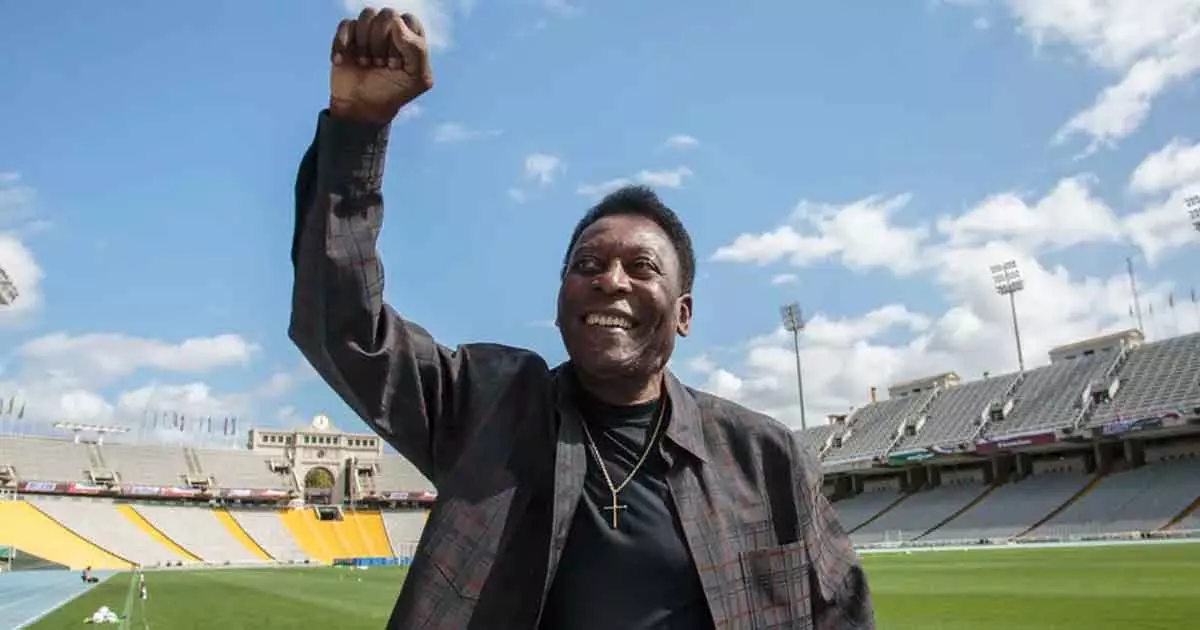 ഇന്ന് ഞങ്ങൾ ജോലിക്കില്ല, പെലെയെ കാണാൻ പോകണം: ഇതിഹാസത്തിന്റെ ജീവിതത്തിലെ ചരിത്രം നിലച്ച സംഭവങ്ങള്.. ഇന്ന് ഞങ്ങൾ ജോലിക്കില്ല, പെലെയെ കാണാൻ പോകണം: ഇതിഹാസത്തിന്റെ ജീവിതത്തിലെ ചരിത്രം നിലച്ച സംഭവങ്ങള്..