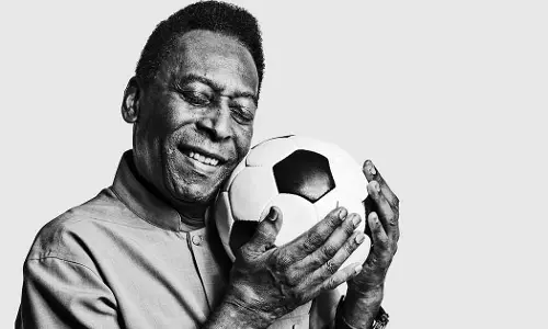 ഞാന്‍ ഫുട്ബോളിനു വേണ്ടി ജനിച്ചവനാണ്, ബിഥോവന്‍ സംഗീതത്തിനുവേണ്ടി ജനിച്ചതുപോലെ...