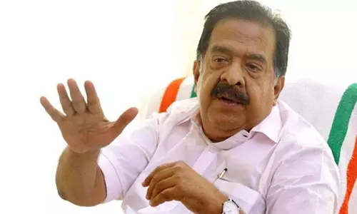 യു.ഡി.എഫ് യോഗത്തില് രമേശ് ചെന്നിത്തലയും കെ. സുധാകരനും പങ്കെടുക്കില്ല യു.ഡി.എഫ് യോഗത്തില് രമേശ് ചെന്നിത്തലയും കെ. സുധാകരനും പങ്കെടുക്കില്ല