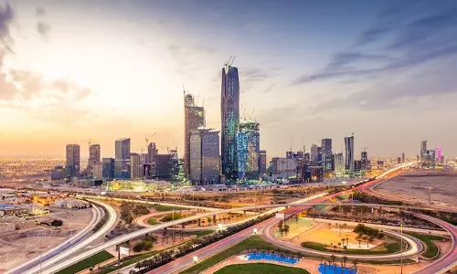 സൗദിയിൽ കൂടുതൽ മേഖലകളിൽ സ്വദേശിവൽക്കരണം;  പതിനൊന്ന് മേഖലകളിൽ പദ്ധതി പ്രഖ്യാപിക്കാൻ സാധ്യത