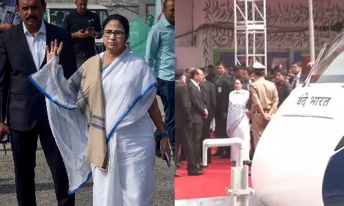 ബി.ജെ.പി പ്രവർത്തകർ ജയ് ശ്രീറാം മുഴക്കി; വന്ദേ ഭാരത് ഉദ്ഘാടന വേദി ബഹിഷ്‌ക്കരിച്ച് മമത