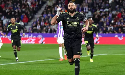 ബെൻസേമയുടെ ഇരട്ടഗോൾ; കുതിപ്പ് തുടർന്ന് റയൽ