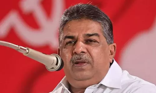 സജി ചെറിയാന്റെ സത്യപ്രതിജ്ഞ; നിയമോപദേശം തേടി രാജ്ഭവൻ