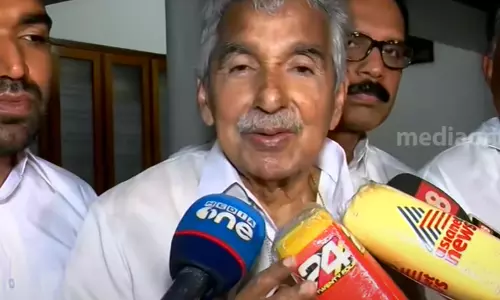 പാർട്ടി സ്ഥാനമാനങ്ങൾ ഇനി ഏറ്റെടുക്കില്ലെന്ന് ഉമ്മൻചാണ്ടി പാർട്ടി സ്ഥാനമാനങ്ങൾ ഇനി ഏറ്റെടുക്കില്ലെന്ന് ഉമ്മൻചാണ്ടി