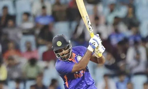 സഞ്ജുവില്ലാതെ എന്ത് ലോകകപ്പ്; ഹര്ഷാ ഭോഗ്ലെയുടെ സാധ്യതാ പട്ടിക ഇങ്ങനെ സഞ്ജുവില്ലാതെ എന്ത് ലോകകപ്പ്; ഹര്ഷാ ഭോഗ്ലെയുടെ സാധ്യതാ പട്ടിക ഇങ്ങനെ