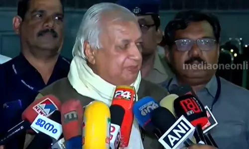 സജി ചെറിയാന്റെ സത്യപ്രതിജ്ഞ: നിയമോപദേശം തേടൽ സാധാരാണ നടപടിയെന്ന് ഗവർണർ