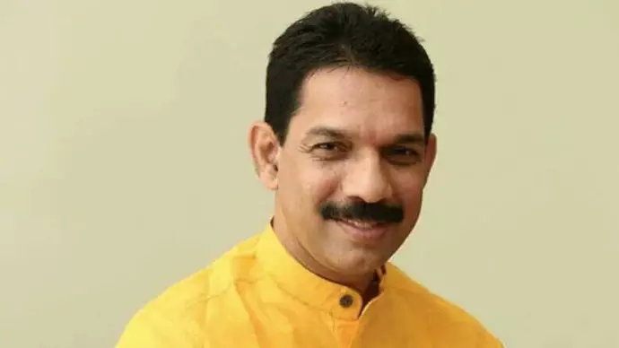 റോഡ്,മാലിന്യ പ്രശ്നങ്ങളിലല്ല, ലവ് ജിഹാദില്‍ ശ്രദ്ധ കേന്ദ്രീകരിക്കൂ; ബി.ജെ.പി പ്രവര്‍ത്തകരോട് നളീന്‍ കട്ടീല്‍