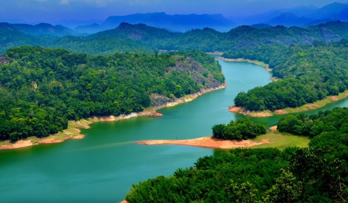 രണ്ട് വർഷത്തെ ഇടവേളക്ക് ശേഷം സംസ്ഥാനത്തെ ടൂറിസം മേഖലയിൽ ഉണർവ് രണ്ട് വർഷത്തെ ഇടവേളക്ക് ശേഷം സംസ്ഥാനത്തെ ടൂറിസം മേഖലയിൽ ഉണർവ്