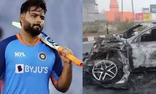 റിഷഭ് പന്തിനെ വിദഗ്ധ ചികിത്സക്കായി മുംബൈയിലേക്ക് മാറ്റും റിഷഭ് പന്തിനെ വിദഗ്ധ ചികിത്സക്കായി മുംബൈയിലേക്ക് മാറ്റും