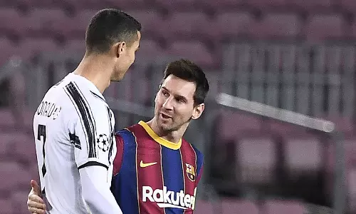 റൊണാൾഡോയ്ക്ക് പിന്നാലെ മെസ്സിയും..?  സൗദി ക്ലബ് താരത്തിന്റെ ജഴ്‌സി വിൽപ്പനയ്‌ക്കെത്തിച്ചു