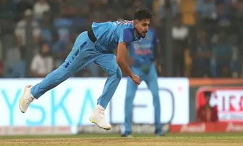 മണിക്കൂറിൽ 155 കി.മി; ഏറ്റവും വേഗത്തിൽ പന്തെറിഞ്ഞ ഇന്ത്യൻ ബൗളറായി ഉംറാൻ മാലിക്